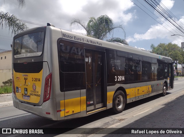 Viação Metrópole Paulista - Zona Leste 3 2614 na cidade de São Paulo, São Paulo, Brasil, por Rafael Lopes de Oliveira. Número da foto: #10813201.