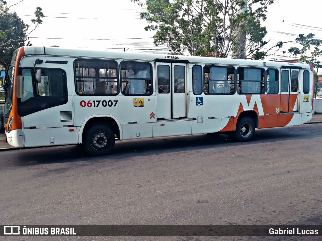 Expresso Coroado 0617007 na cidade de Manaus, Amazonas, Brasil, por Gabriel Lucas. Número da foto: #10813199.