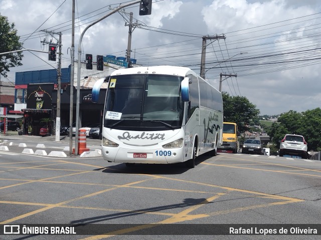 Qualität Vertrauen Transportes 1009 na cidade de São Paulo, São Paulo, Brasil, por Rafael Lopes de Oliveira. Número da foto: #10813169.