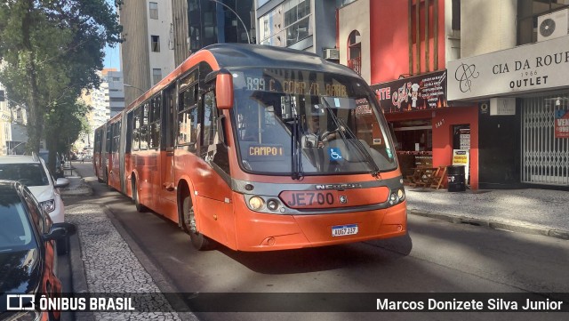 Expresso Azul JE700 na cidade de Curitiba, Paraná, Brasil, por Marcos Donizete Silva Junior. Número da foto: #10819332.
