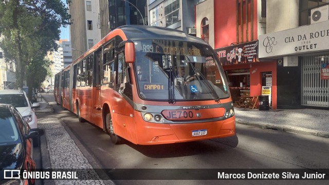 Expresso Azul JE700 na cidade de Curitiba, Paraná, Brasil, por Marcos Donizete Silva Junior. ID da foto: 10819332.