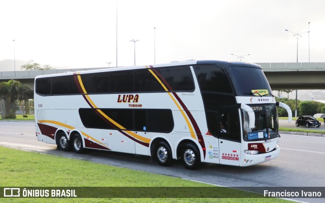 Lupa Turismo - Lupa Transporte e Turismo 2103 na cidade de Florianópolis, Santa Catarina, Brasil, por Francisco Ivano. Número da foto: #10736806.