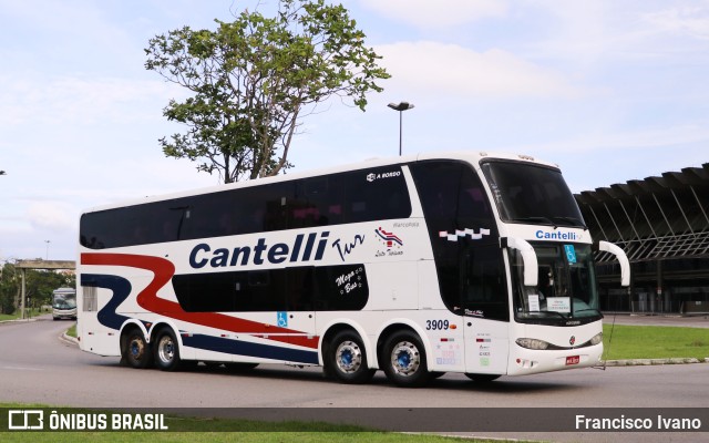 Cantelli Tur Agência de Viagens e Turismo 3909 na cidade de Florianópolis, Santa Catarina, Brasil, por Francisco Ivano. Número da foto: #10736696.