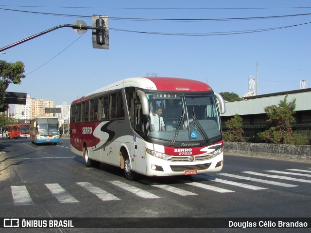 Viação Serro 27213 na cidade de Belo Horizonte, Minas Gerais, Brasil, por Douglas Célio Brandao. Número da foto: #10830390.