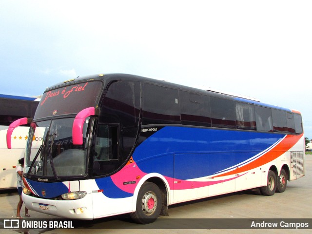 Ônibus Particulares 7974 na cidade de Pirapora, Minas Gerais, Brasil, por Andrew Campos. Número da foto: #10741642.