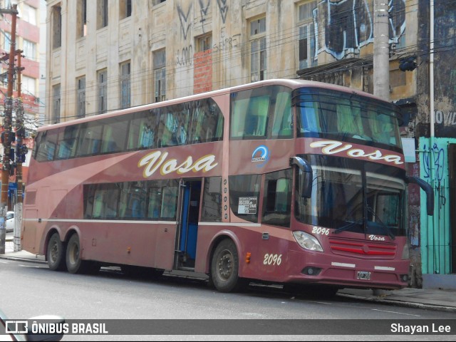 Vosa 2096 na cidade de Porto Alegre, Rio Grande do Sul, Brasil, por Shayan Lee. ID da foto: 10741658.