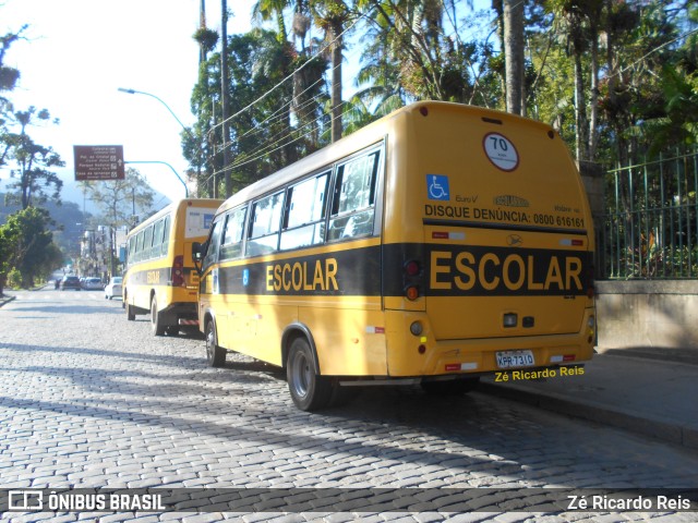Prefeitura Municipal de Petrópolis ESCOLAR KPR7310 na cidade de Petrópolis, Rio de Janeiro, Brasil, por Zé Ricardo Reis. Número da foto: #10747633.