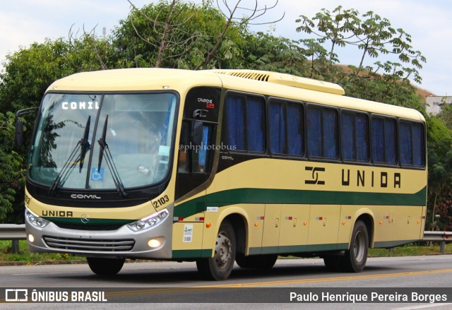 Empresa Unida Mansur e Filhos 2103 na cidade de Barra do Piraí, Rio de Janeiro, Brasil, por Paulo Henrique Pereira Borges. Número da foto: #10749416.