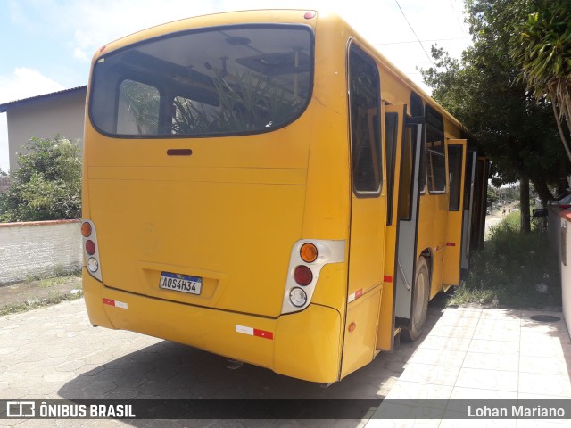 Ônibus Particulares BC934 na cidade de São Francisco do Sul, Santa Catarina, Brasil, por Lohan Mariano. Número da foto: #10749099.