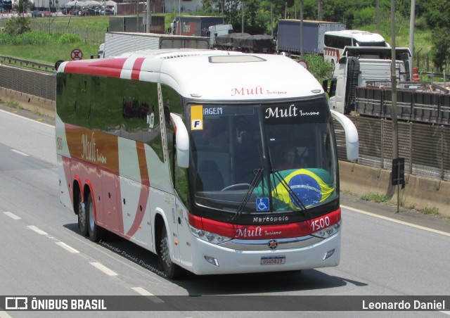 Mult Turismo 1500 na cidade de Aparecida, São Paulo, Brasil, por Leonardo Daniel. Número da foto: #10751346.