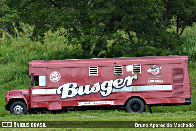 Busger 4228 na cidade de Atibaia, São Paulo, Brasil, por Bruno Aparecido Machado. ID da foto: 10752752.