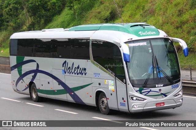 Valetur Transportes Locação e Turismo 5000 na cidade de Piraí, Rio de Janeiro, Brasil, por Paulo Henrique Pereira Borges. Número da foto: #10752393.