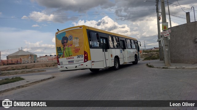 Coletivo Transportes 3613 na cidade de Caruaru, Pernambuco, Brasil, por Leon Oliver. Número da foto: #10751986.