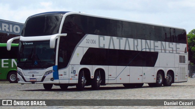 Auto Viação Catarinense 321306 na cidade de Balneário Camboriú, Santa Catarina, Brasil, por Daniel Cezari. ID da foto: 10755942.