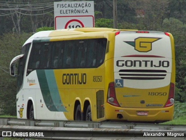 Empresa Gontijo de Transportes 18050 na cidade de Seropédica, Rio de Janeiro, Brasil, por Alexandre  Magnus. ID da foto: 10754724.