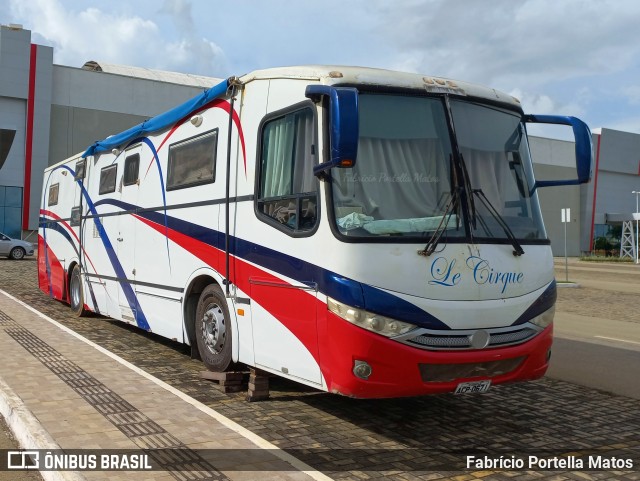 Circo Le Cirque ACP-0671 na cidade de Vitória da Conquista, Bahia, Brasil, por Fabrício Portella Matos. Número da foto: #10756000.