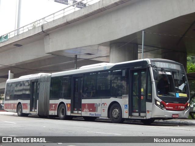 Viação Metrópole Paulista - Zona Sul 7 3938 na cidade de São Paulo, São Paulo, Brasil, por Nicolas Matheusz. Número da foto: #10753813.