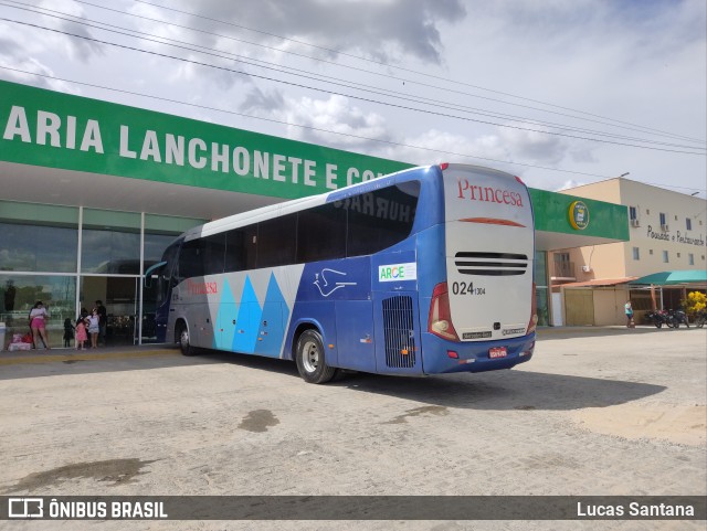 Viação Princesa dos Inhamuns 304 na cidade de Madalena, Ceará, Brasil, por Lucas Santana . Número da foto: #10758399.