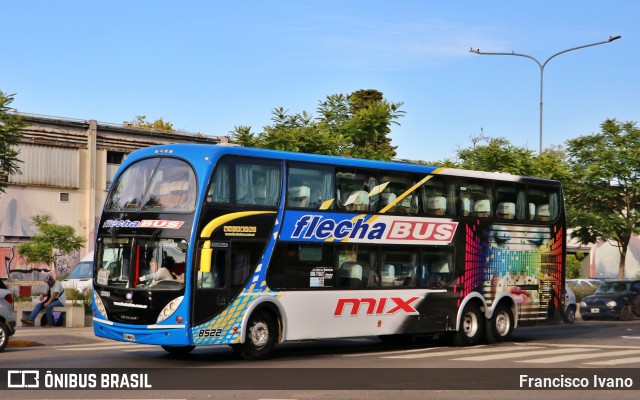 Flecha Bus 8522 na cidade de Ciudad Autónoma de Buenos Aires, Argentina, por Francisco Ivano. Número da foto: #10760188.
