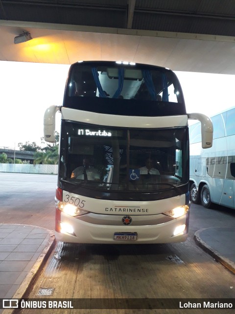 Auto Viação Catarinense 3505 na cidade de Curitiba, Paraná, Brasil, por Lohan Mariano. Número da foto: #10757691.