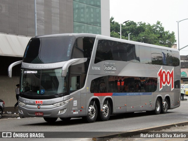 Auto Viação 1001 Rj 108.1142 na cidade de Rio de Janeiro, Rio de Janeiro, Brasil, por Rafael da Silva Xarão. ID da foto: 10759833.