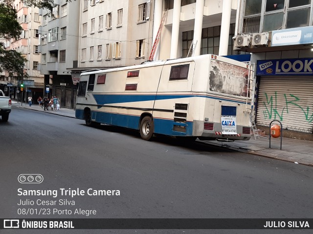 Motorhomes 8582 na cidade de Porto Alegre, Rio Grande do Sul, Brasil, por JULIO SILVA. ID da foto: 10759891.