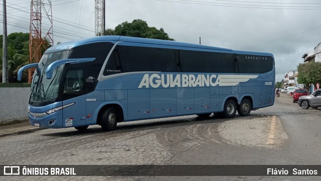 Viação Águia Branca 28250 na cidade de Cruz das Almas, Bahia, Brasil, por Flávio  Santos. Número da foto: #10757782.