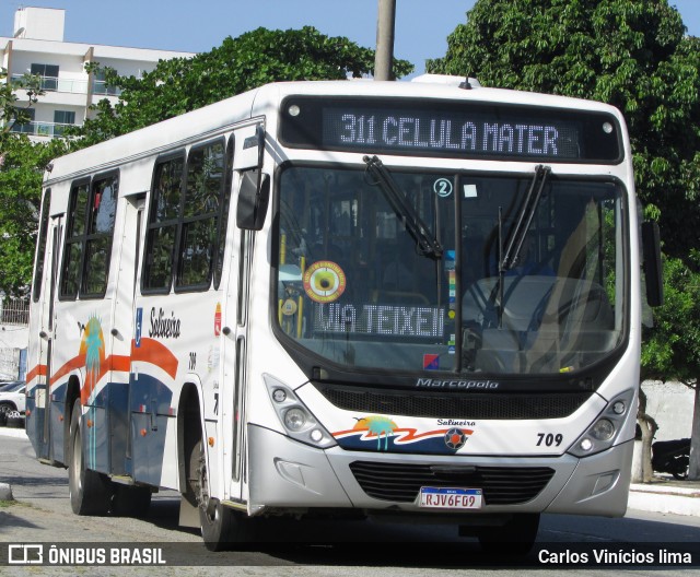 Auto Viação Salineira 709 na cidade de Cabo Frio, Rio de Janeiro, Brasil, por Carlos Vinícios lima. Número da foto: #11499974.