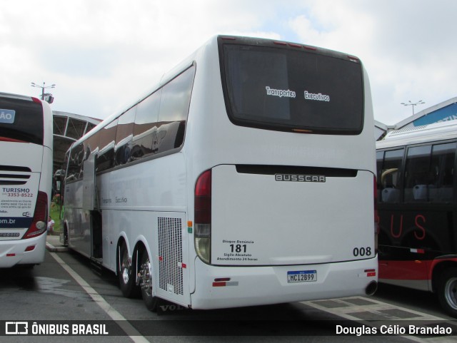 Ônibus Particulares 008 na cidade de Aparecida, São Paulo, Brasil, por Douglas Célio Brandao. Número da foto: #11500525.