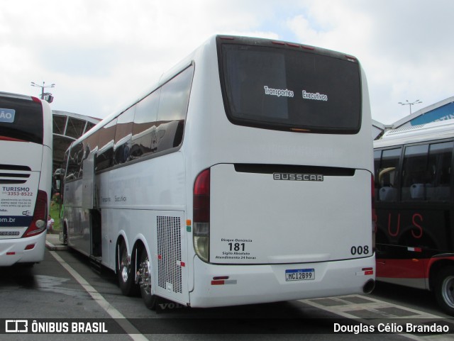 Ônibus Particulares 008 na cidade de Aparecida, São Paulo, Brasil, por Douglas Célio Brandao. ID da foto: 11500525.