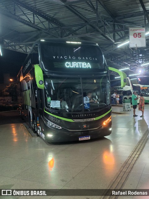 Viação Garcia 88038 na cidade de Presidente Prudente, São Paulo, Brasil, por Rafael Rodenas. Número da foto: #11499997.