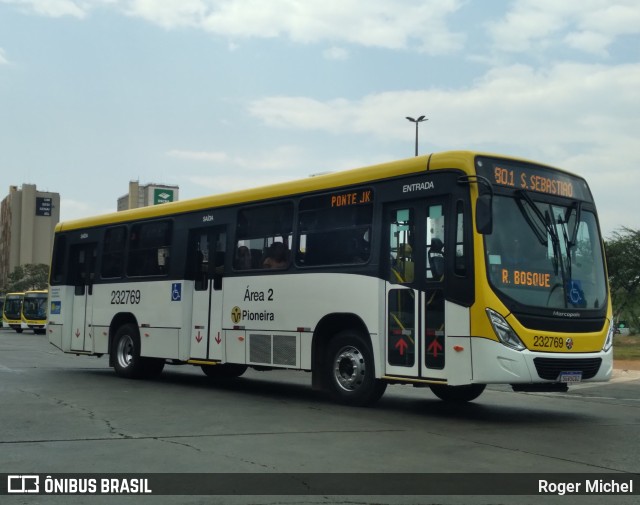 Viação Pioneira 232769 na cidade de Brasília, Distrito Federal, Brasil, por Roger Michel. Número da foto: #11502728.