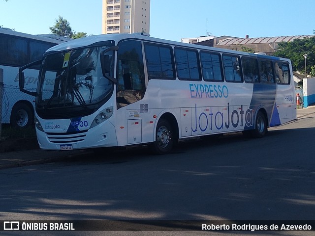 Expresso Jota Jota 4900 na cidade de Santo Antônio de Posse, São Paulo, Brasil, por Roberto Rodrigues de Azevedo. ID da foto: 11531012.