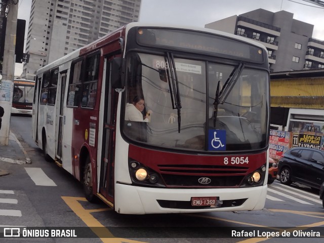 Auto Viação Transcap 8 5054 na cidade de São Paulo, São Paulo, Brasil, por Rafael Lopes de Oliveira. ID da foto: 11531573.