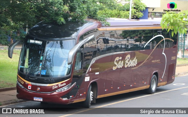 Viação São Bento Ribeirão Preto 22020 na cidade de Ribeirão Preto, São Paulo, Brasil, por Sérgio de Sousa Elias. Número da foto: #11535520.