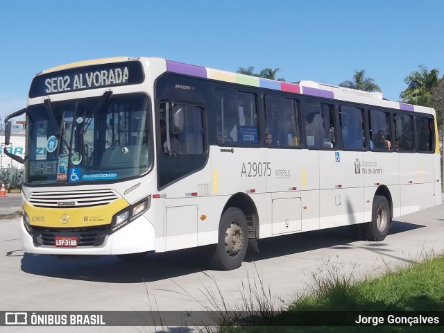 Empresa de Transportes Braso Lisboa A29075 na cidade de Rio de Janeiro, Rio de Janeiro, Brasil, por Jorge Gonçalves. Número da foto: #11534413.