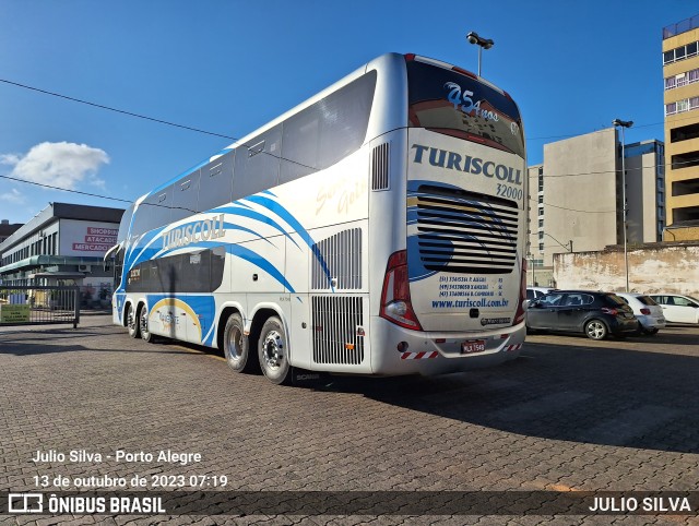Turiscoll - Turismo Collet Ltda. 32000 na cidade de Porto Alegre, Rio Grande do Sul, Brasil, por JULIO SILVA. Número da foto: #11534912.