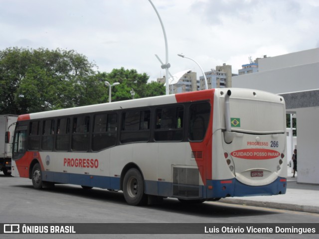 Empresa Progresso de Campos 266 na cidade de Campos dos Goytacazes, Rio de Janeiro, Brasil, por Luis Otávio Vicente Domingues. ID da foto: 11536297.