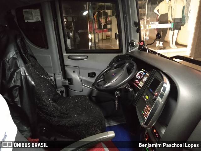 Faustur Turismo 595 na cidade de Urupês, São Paulo, Brasil, por Benjamim Paschoal Lopes. Número da foto: #11542883.