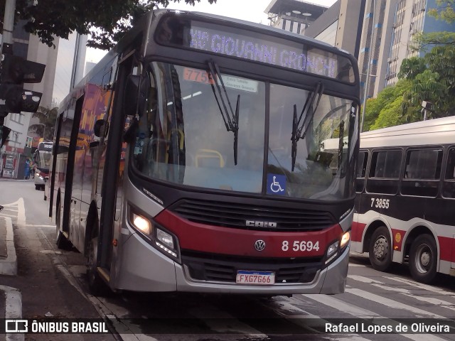 Auto Viação Transcap 8 5694 na cidade de São Paulo, São Paulo, Brasil, por Rafael Lopes de Oliveira. ID da foto: 11539370.