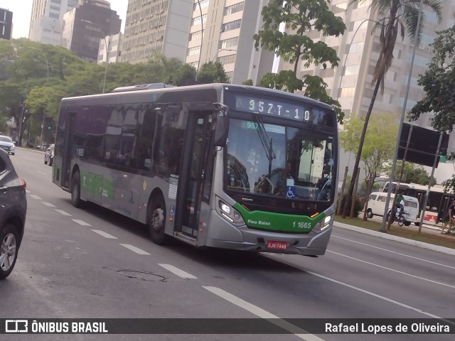 Viação Santa Brígida 1 1665 na cidade de São Paulo, São Paulo, Brasil, por Rafael Lopes de Oliveira. ID da foto: 11546546.