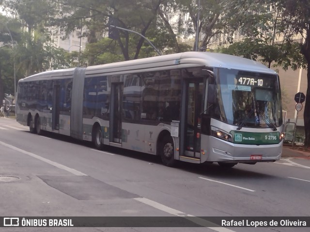 Via Sudeste Transportes S.A. 5 2796 na cidade de São Paulo, São Paulo, Brasil, por Rafael Lopes de Oliveira. ID da foto: 11546557.