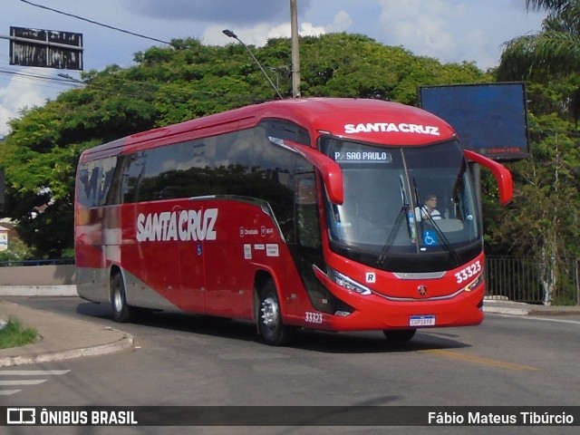 Viação Santa Cruz 33323 na cidade de Três Corações, Minas Gerais, Brasil, por Fábio Mateus Tibúrcio. ID da foto: 11546386.