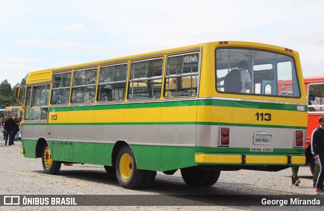 Ônibus Particulares 113 na cidade de Curitiba, Paraná, Brasil, por George Miranda. ID da foto: 11550438.