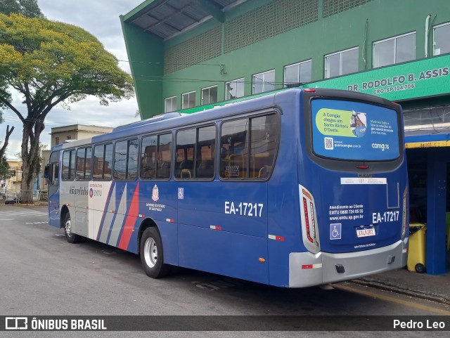 Expresso Amarelinho EA-17217 na cidade de Itapetininga, São Paulo, Brasil, por Pedro Leo. ID da foto: 11548659.