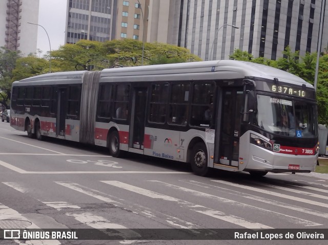 Viação Metrópole Paulista - Zona Sul 7 3855 na cidade de São Paulo, São Paulo, Brasil, por Rafael Lopes de Oliveira. ID da foto: 11548889.