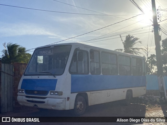 Ônibus Particulares 0 na cidade de Touros, Rio Grande do Norte, Brasil, por Alison Diego Dias da Silva. ID da foto: 11548980.