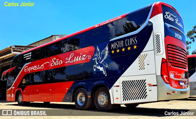 Expresso São Luiz 10200 na cidade de Goiânia, Goiás, Brasil, por Carlos Júnior. Número da foto: #11553346.