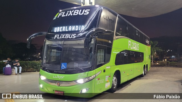 Levare Transportes 2052 na cidade de Uberlândia, Minas Gerais, Brasil, por Fábio Paixão. Número da foto: #11504348.