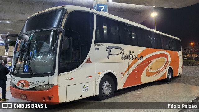 Viação Platina 6070 na cidade de Uberlândia, Minas Gerais, Brasil, por Fábio Paixão. Número da foto: #11504361.
